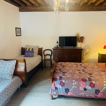 Manoir Saint-Pierre Bed & Breakfast Villersexel Exterior foto