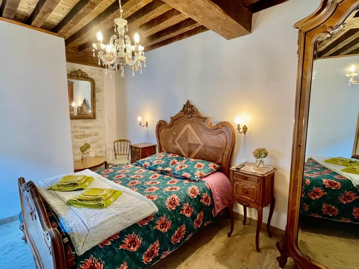 Manoir Saint-Pierre Bed & Breakfast Villersexel Exterior foto