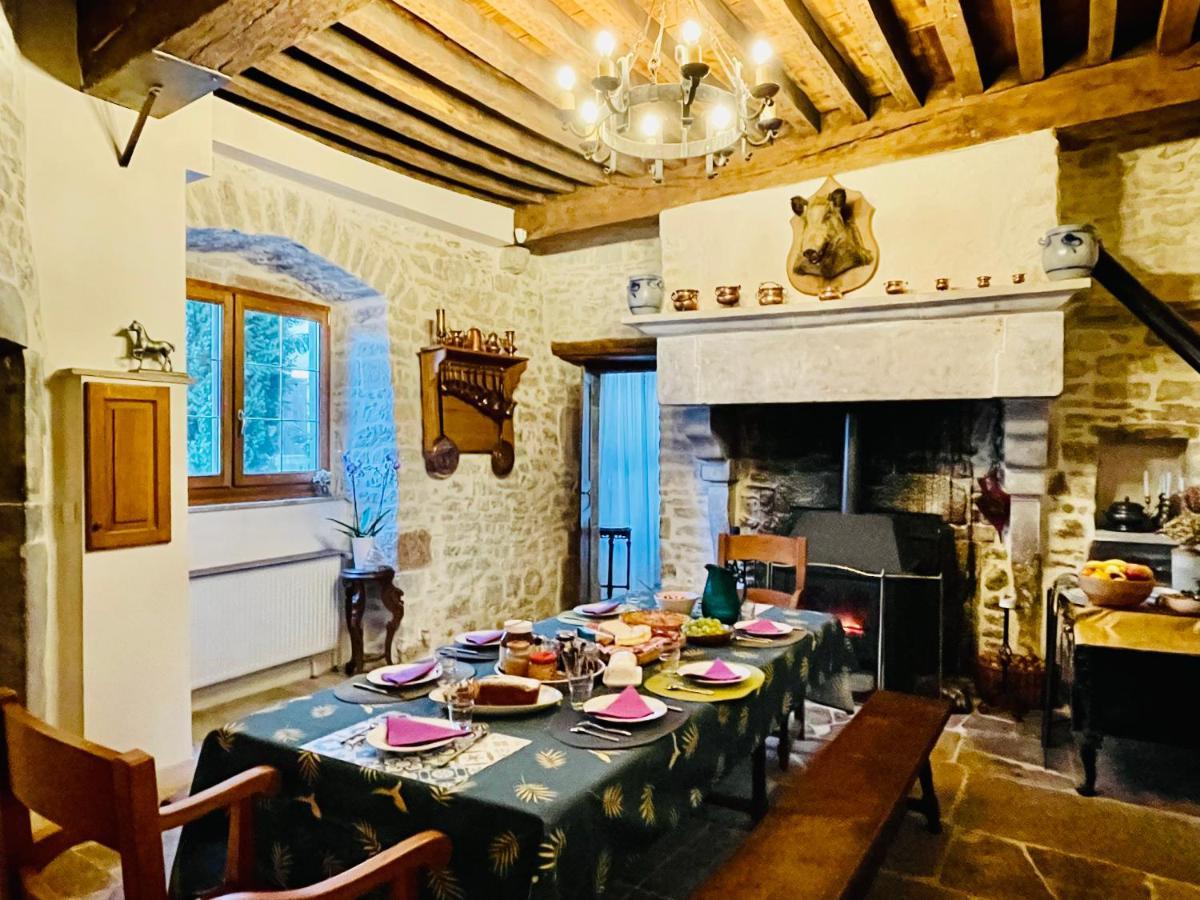 Manoir Saint-Pierre Bed & Breakfast Villersexel Exterior foto