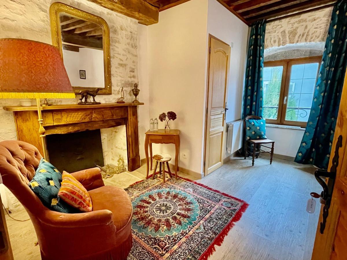 Manoir Saint-Pierre Bed & Breakfast Villersexel Exterior foto