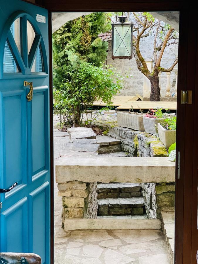 Manoir Saint-Pierre Bed & Breakfast Villersexel Exterior foto